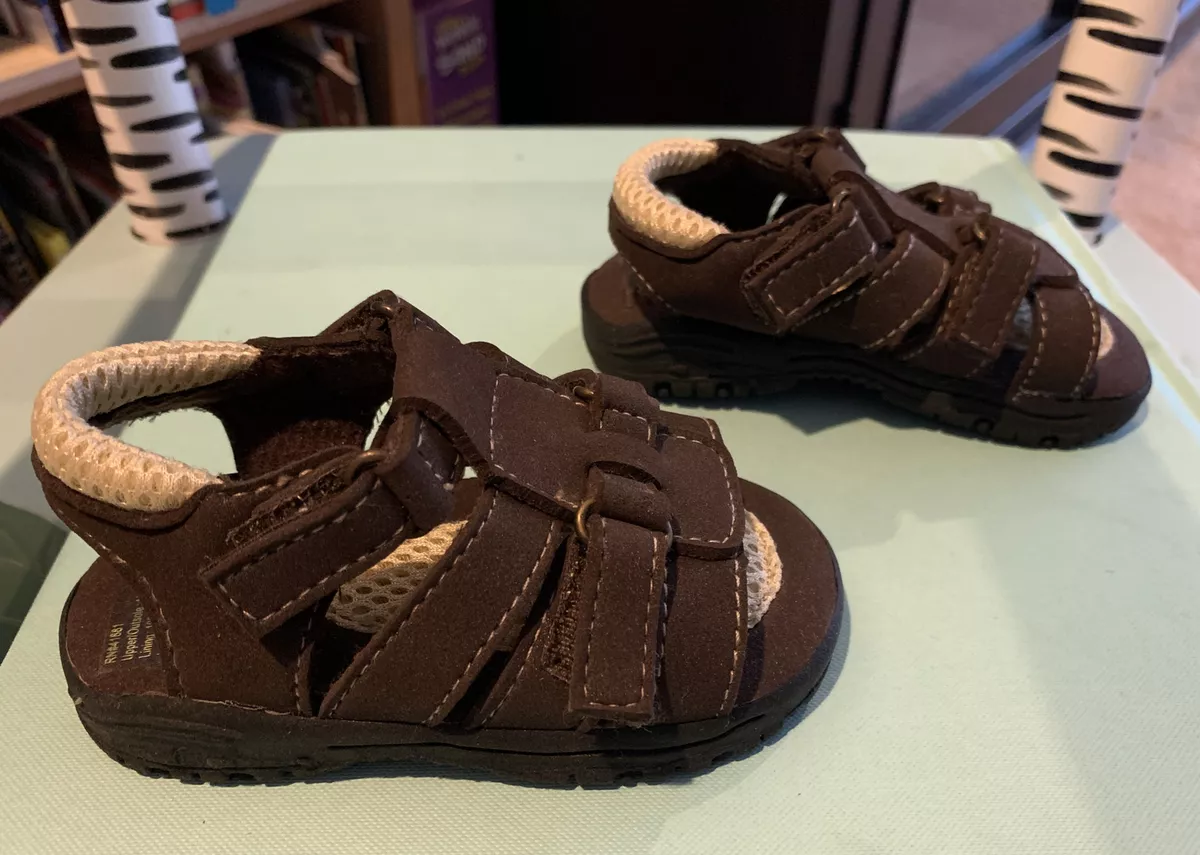 NEW CARTERS OUTLET BROWN SANDALS HOOK FASTEN SHOE TODDLER SIZE 3