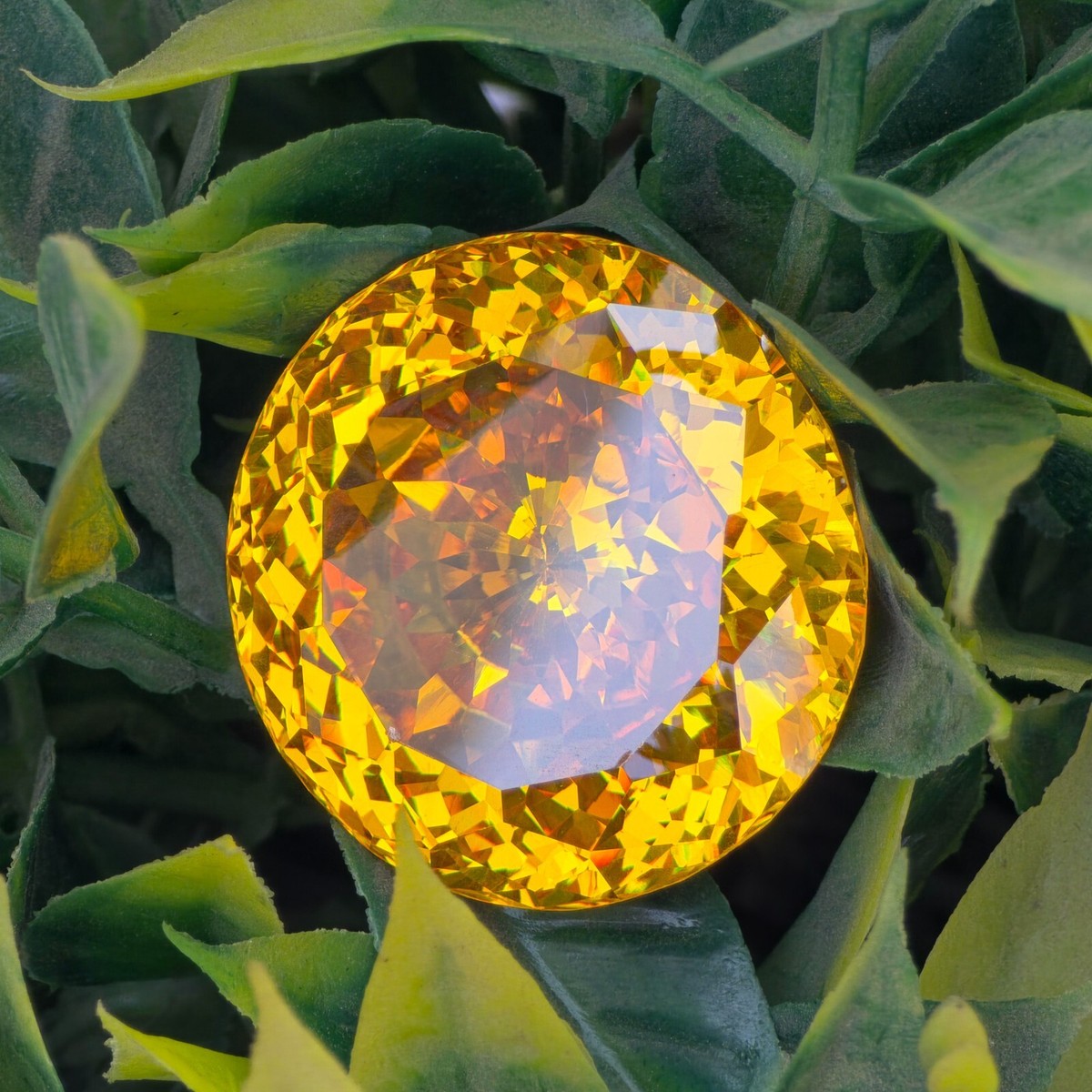 トパーズページ 143 Ct Brazilian Golden Yellow Imperial Topaz Gemstone Certified