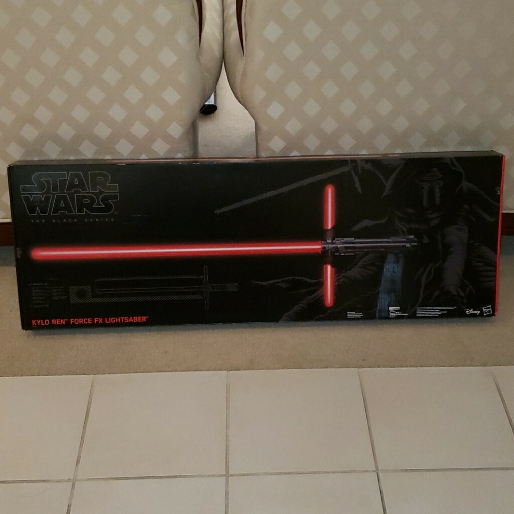 Star Wars Episode VII Kylo Ren Force FX Deluxe Lightsaber The