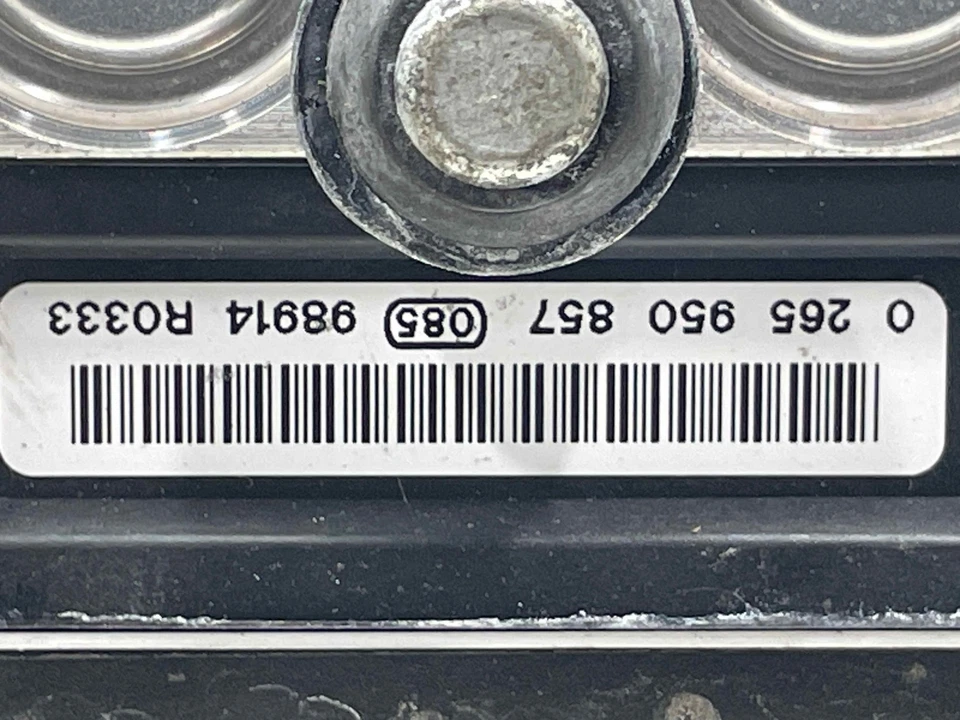 2010 Audi A6 Quattro Anti Lock Brake Pump Assembly Oem 4f0910517al 31k 09 10 - Image 3 of 4