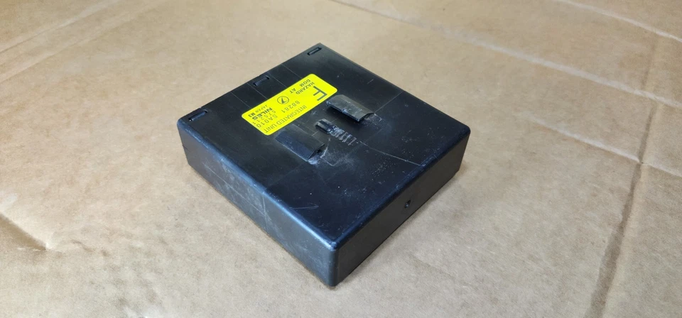 02-08 Subaru Forester JDM RHD Integrated Unit Module 88281 SA010 OEM - Image 4 of 4