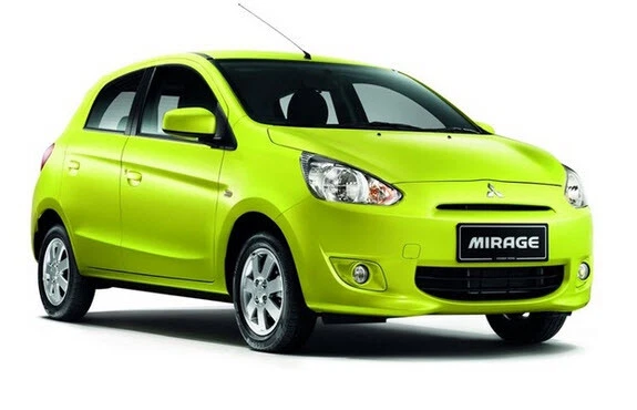 Falda trasera 2012-2015 V1 moldura pintada 2 piezas en Mitsubishi Mirage Space Star Foto 3 de 4