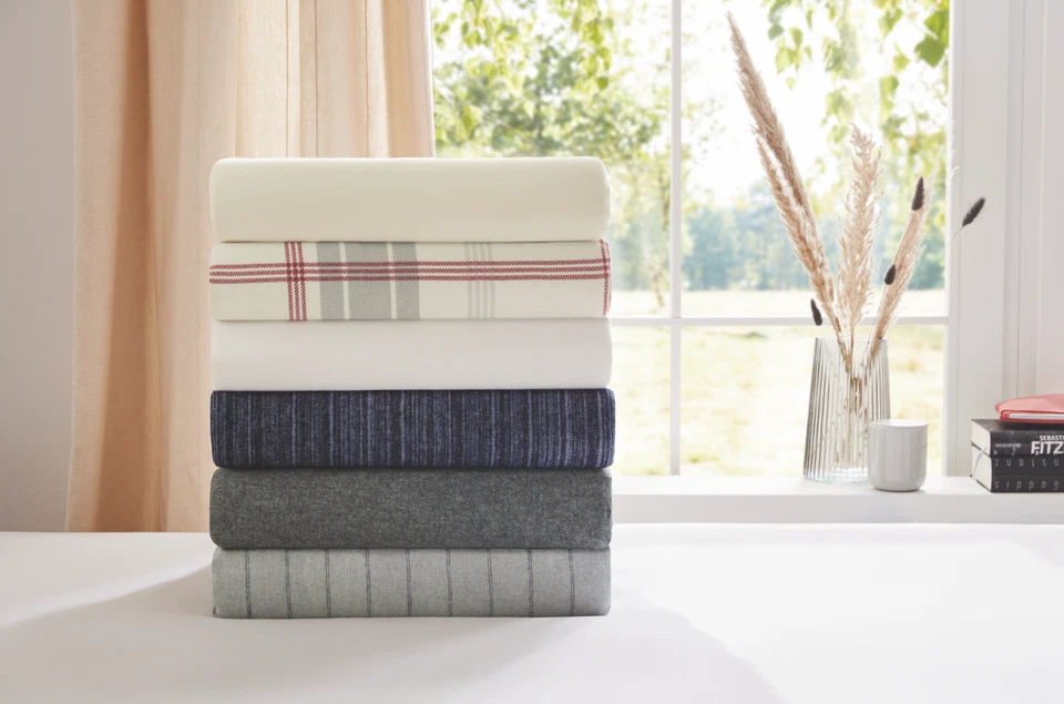 Dormisette Luxury 6-Ounce German Flannel Duvet Cover Set, 3 Piece - Image 4 of 4