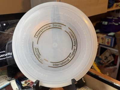 Wham-o Frisbee 1977 NAS 119g 40 mold John Bird missing from stamp clear