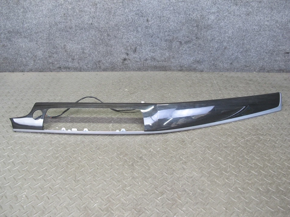 11-13 宝马 F10 5 系列 550i 室内 DASH 门饰盖板木质套装 原始设备制造商 — 第 4/4 张图片