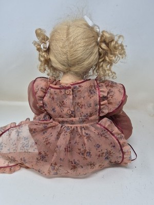 Annette Himstedt PUPPEN KINDER Collector Doll LINA 23