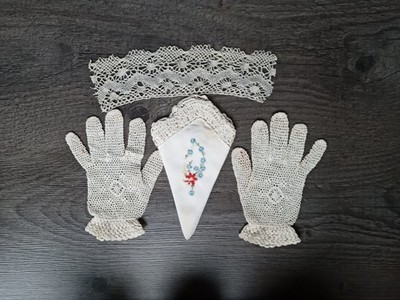 Antike Spitzenhandschuhe V klein handgefertigt Spitzenrand Taschentuch & handgefertigte Spitzenmuster.