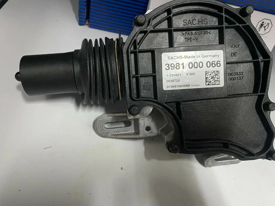 KIT FRIZIONE E ATTUATORE ORIGINALE SACHS SMART FORTWO 451 1.0 BENZINA 800 CDI - Immagine 4 di 4