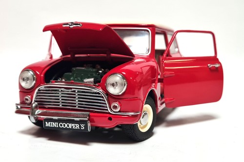 Usato! Kyosho 8840 Morris Mini Cooper S 1967 rosso/bianco scala 1:18 - Foto 4 di 4