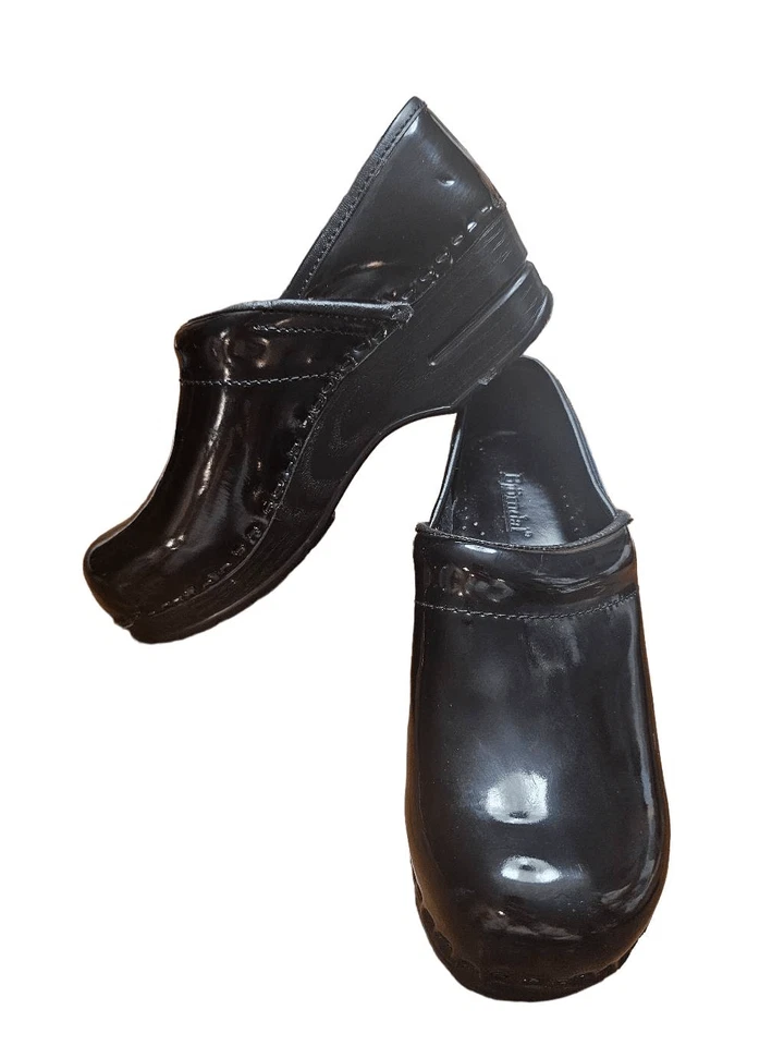 Zuecos de enfermería Bjorndal Ally charol negro talla 7 136217 para mujer usados en excelente estado” Foto 3 de 4