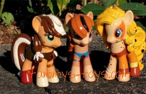 Lot-of-3-CUSTOM-THUNDERCATS-Cheetara-Wilykit-Pumyra-MY-LITTLE-PONY-3-034-Toy-Figure