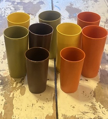 Vintage Lot of 7 Tupperware Harvest Colors Nesting LargeTumblers Cups & 2 Small