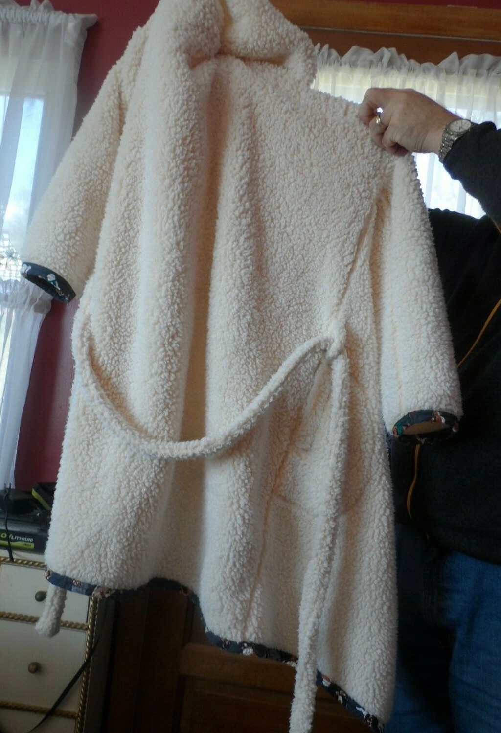 Vera Bradley Limited Edition Holiday Dogs Fluffy Flee… Gem