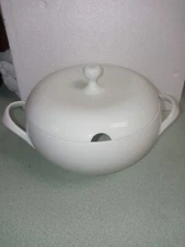 Johann Haviland Bavaria Germany  Covered Vegetable/Soup Tureen Wedding Ring