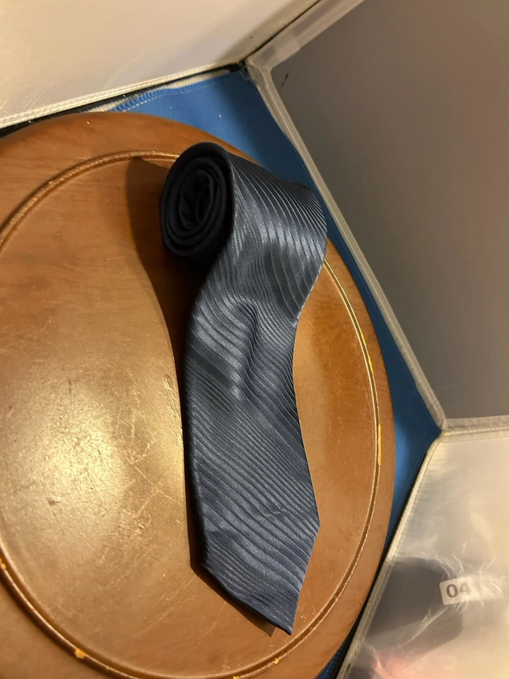 Corbata de hombre Arrow azul 100 % seda importada Foto 2 de 4