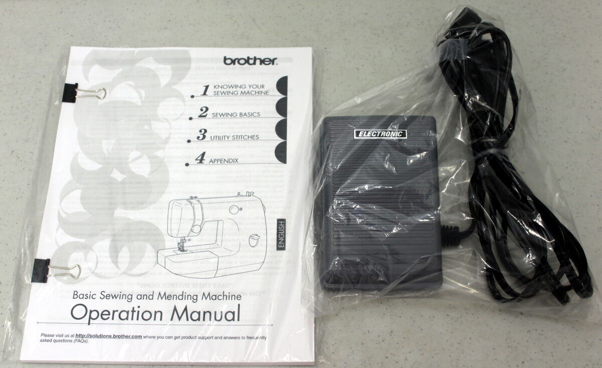Brother Electric Sewing Machine Model LX-3125 White w/ Foot Pedal & Manual
