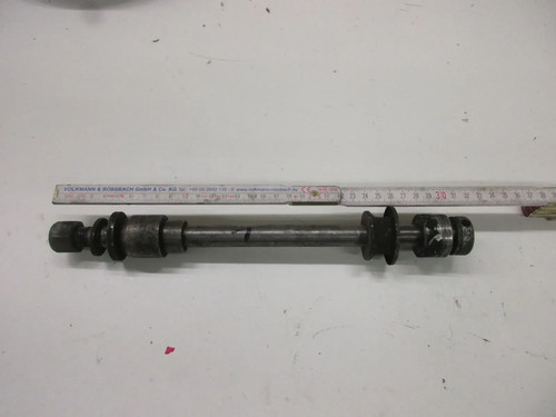 Suzuki GS 550 M Katana Steckachse hinten (1) Achse Hinterrad 17 mm Felge axle