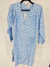 Vtg Casual Night Womens Sz S Long Sleeve Flannel Nightgown Blue Floral Quilted
