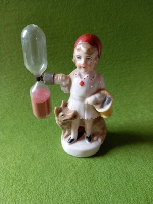 Eieruhr, Sanduhr, Rotkäppchen mit Wolf, ca. 1930, Porzellan, wohl Thüringen
