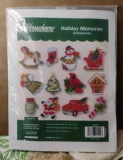 Vtg Christmas NOS HERRSCHNERS Holiday Memories Ornaments Set of 12 Canvas Kit 