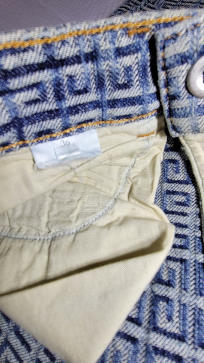 デニム・ジーパン GIVENCHY MONOGRAM DENIM JEANS Givenchy Monogram 72 Jacquard Straight Leg Jeans | Nordstrom