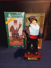 TRIM A HOME Millennium Santa Singing Dancing Figurine Top Hat Tuxedo 2000 Works
