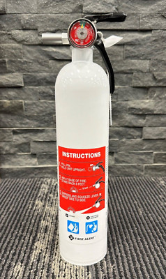 NEW IN BOX FIRST ALERT RECHARGEABLE MARINE AUTO FIRE EXTINGUISHER 10-BC - 202789