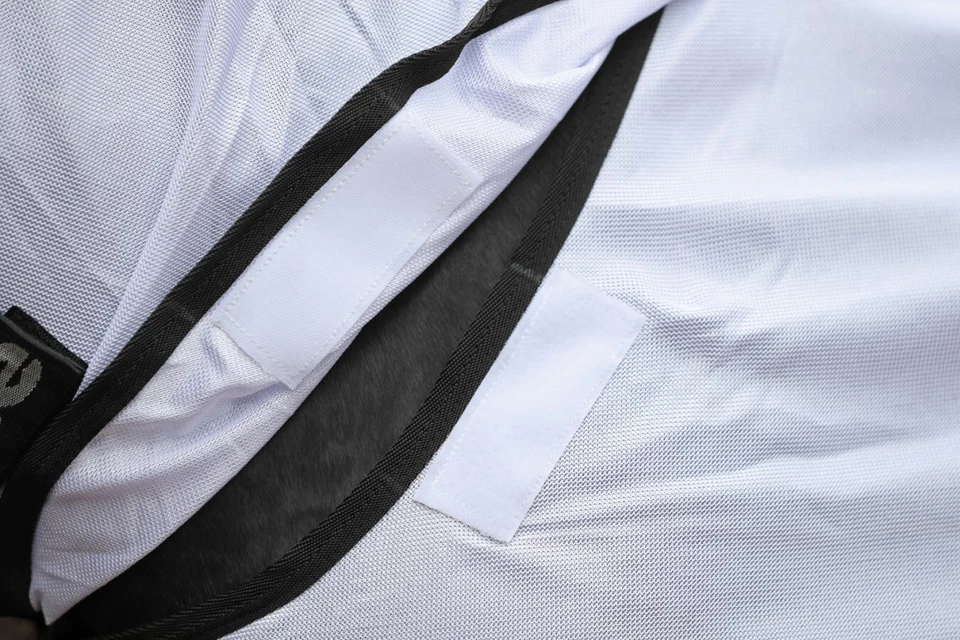 Covalliero Fliegendecke RugBe SuperFly weiß abnehmbares Halsteil - Bild 4 von 4