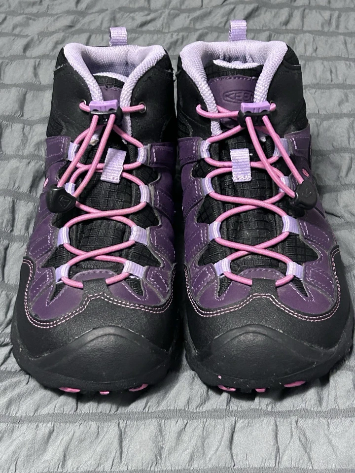 BOTINES IMPERMEABLES KEEN JÓVENES NIÑAS NIÑOS ZAPATOS TALLA 4 PÚRPURA CUERO NEGRO Foto 4 de 4