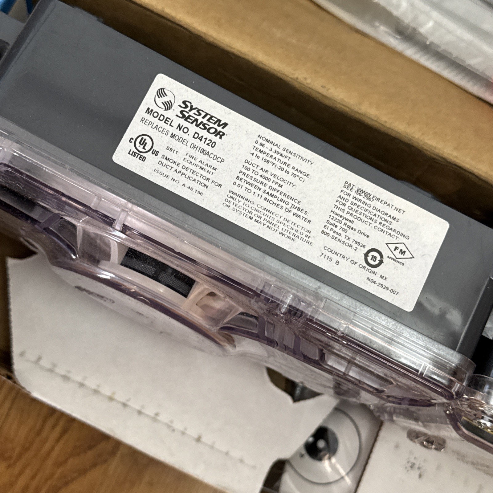 Two (qty 2) System Sensor D4120 4-Wire Duct Smoke Detector READ Shelf Worn Boxes