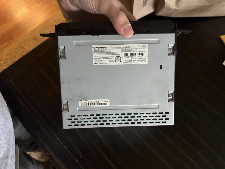 Pioneer AVH-240EX 6.2 inch DVD Receiver - Image 2 of 4