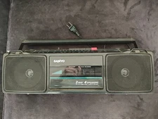 Vintage Sanyo M7024A Boombox AM/FM with Cassette - Tested Works Great