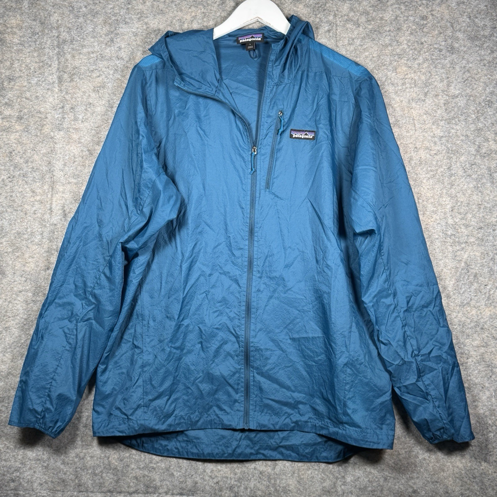 Patagonia Lightweight Blue Windbreaker Full Zip Nylon Jacket Mens Size L 23x30