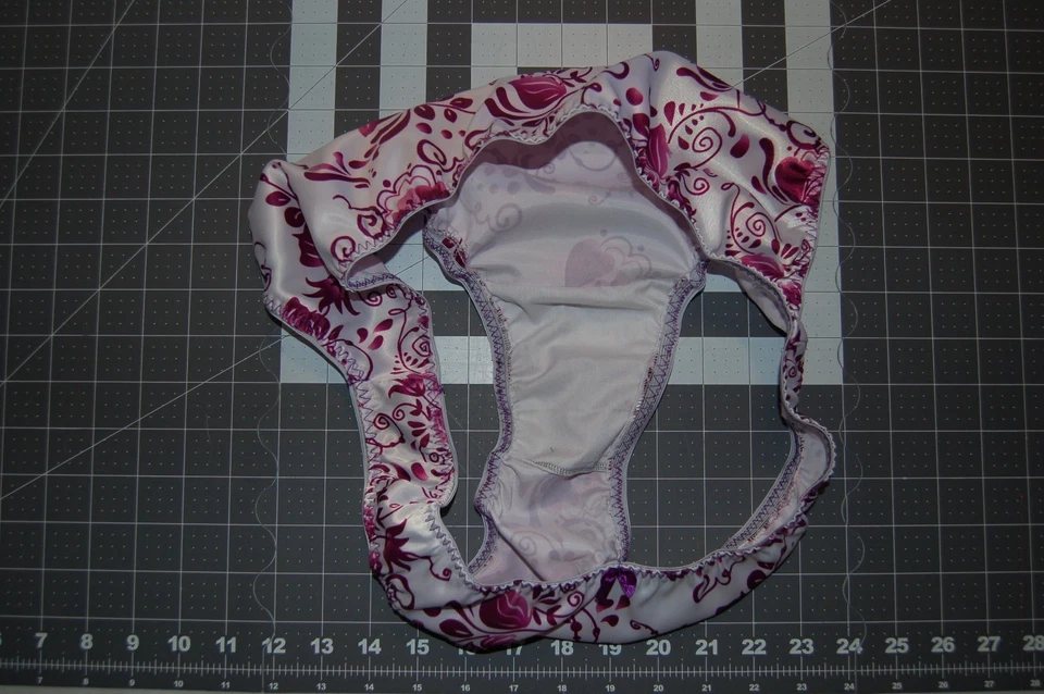 Women's panties - Image 3 of 3
