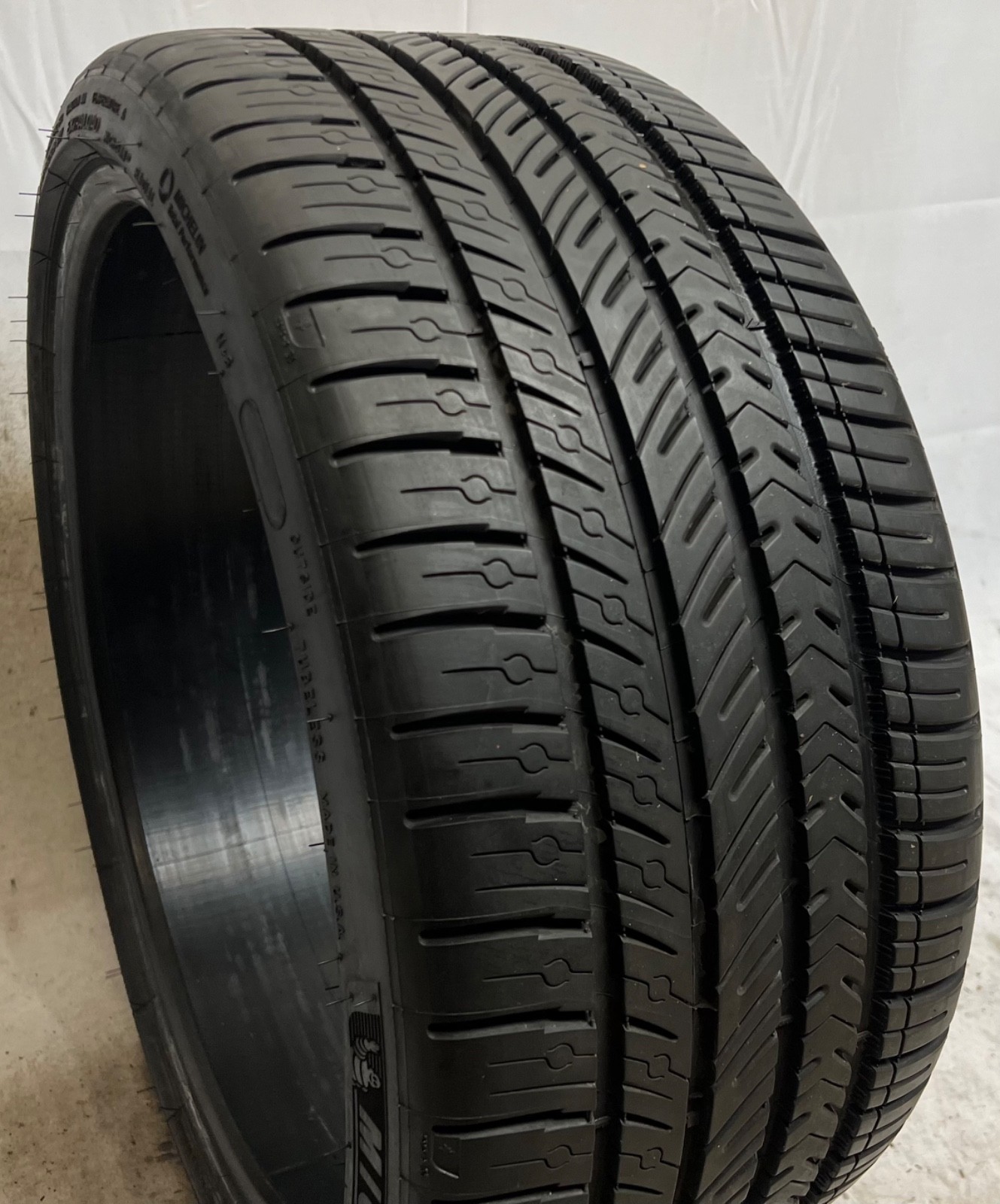 1 - TAKEOFF 235/35ZR19 XL (91Y) Michelin Pilot Sport All Sea
