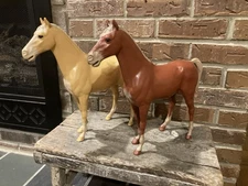 Vintage 1973 Marx Plastic Horses Sorrel And Thunderbolt Palomino On Wheels 12 In