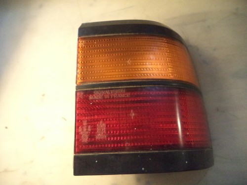 VW Passat 35i Rücklicht Rückleuchte hinten rechts 333945112 Signalvision 8587