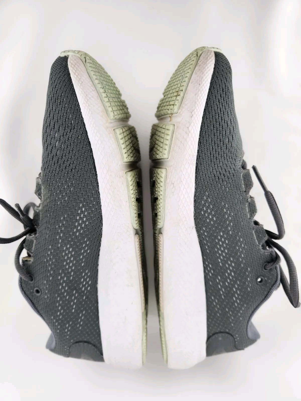 Under Armour Women's UA Charged Pursuit 2 Running Shoe Gray Sneaker Size 8.5 thumbnail 8