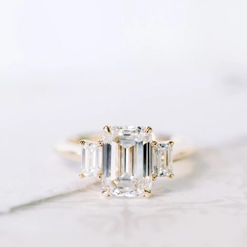 Lab Grown Engagement Ring 18k Yellow Gold 4.00 Ct Emerald Cut Diamond IGI - Picture 11 of 18