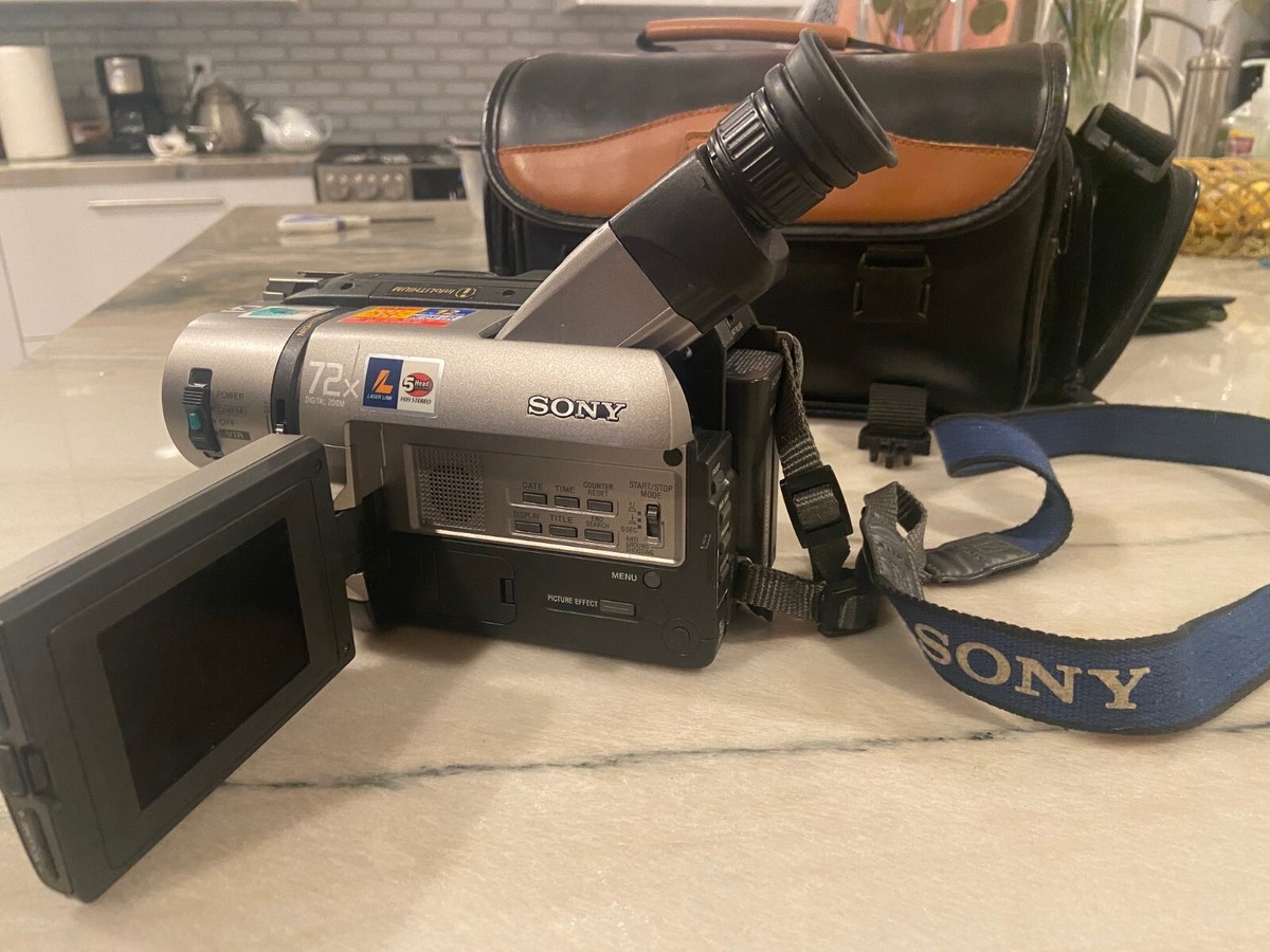 Sony CCD-TRV75 Digital Video Camera Recorder Handycam made in