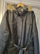 Ladies Tog 24 Coat