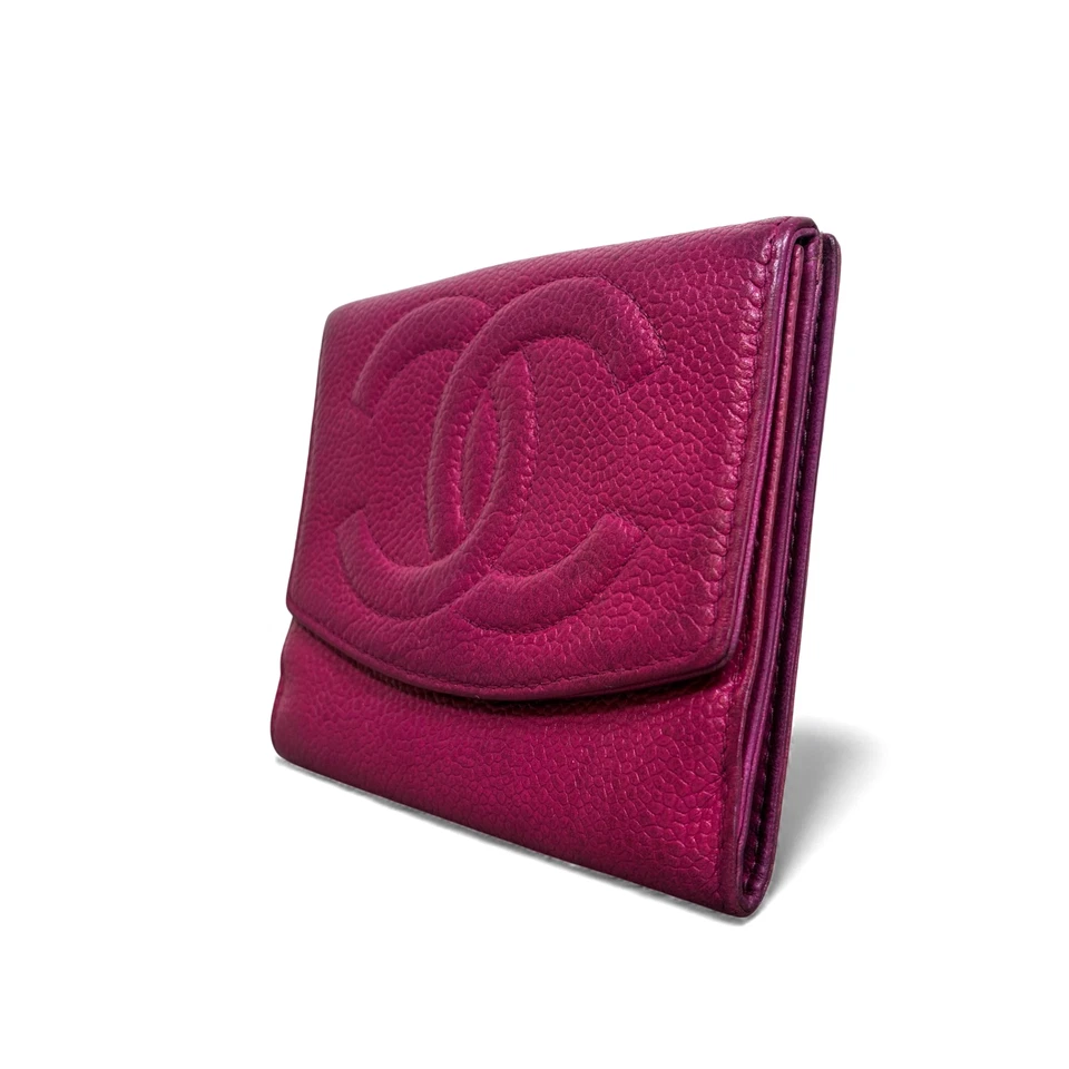 Carteira bifold compacta CHANEL marca coco pele de caviar rosa vintage usada Itália - Imagem 2 de 4