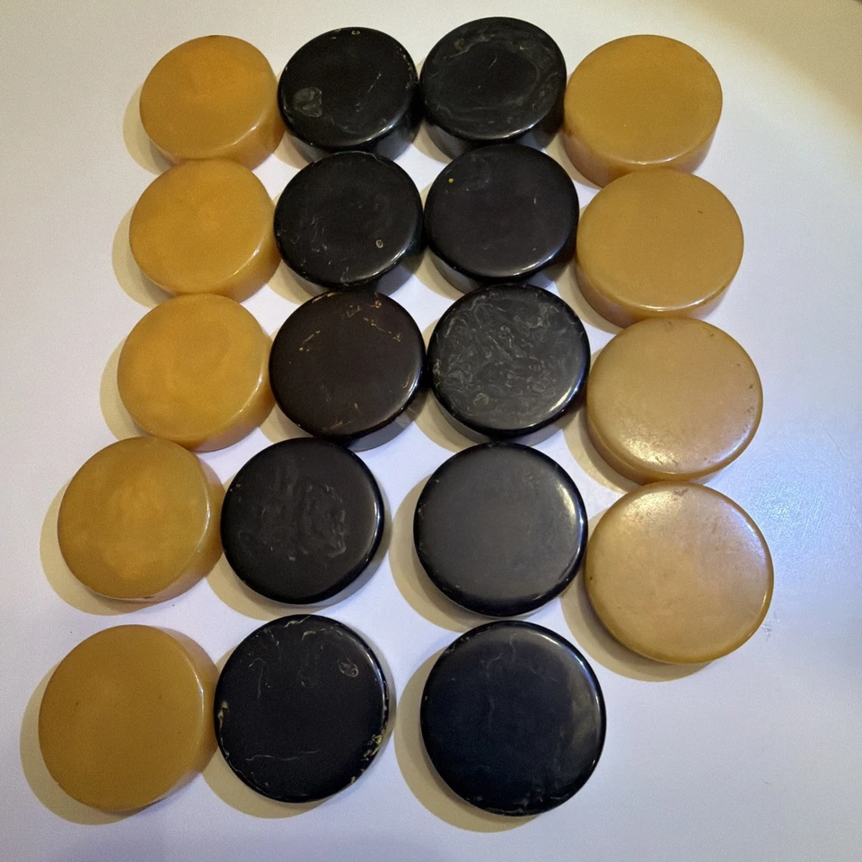 19VTG  Bakelite Catalin Backgammon Checkers Butterscotch &black yellow346Gr - Image 3 of 4