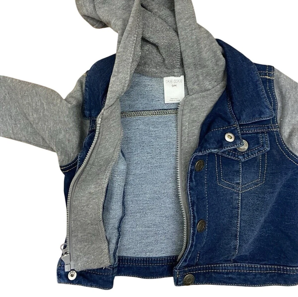 NUEVO CON ETIQUETAS Okie Dokie Bebé Sudadera con Capucha Chaqueta 9M Gris Cremallera Denim Chaleco Aspecto en Capas Foto 3 de 4