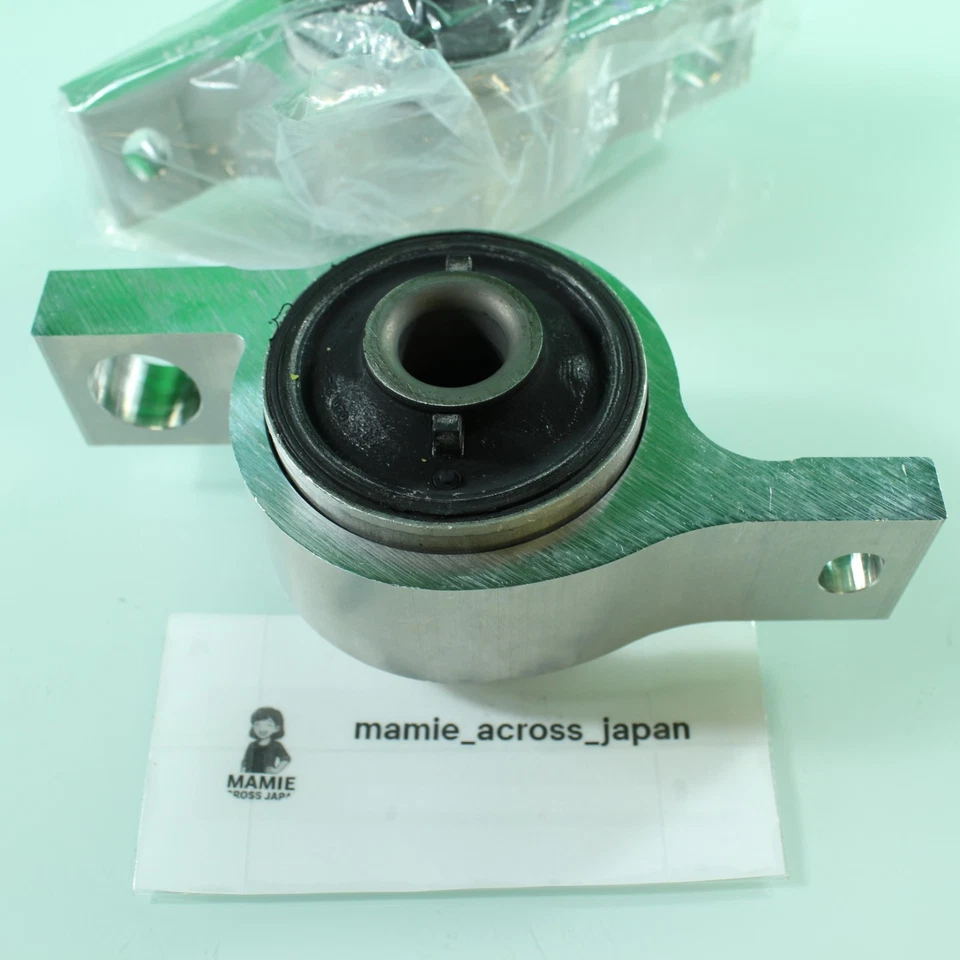 Buje de control de soporte de brazo inferior genuino TOYOTA LEXUS RC-F GS-F USC10 URL10 Foto 3 de 4