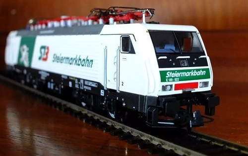 Roco 79633 Spur HO Siemens ES64F4 E189 Elektrolok in Steiermarkbahn Lackierung | Zustand: Used
