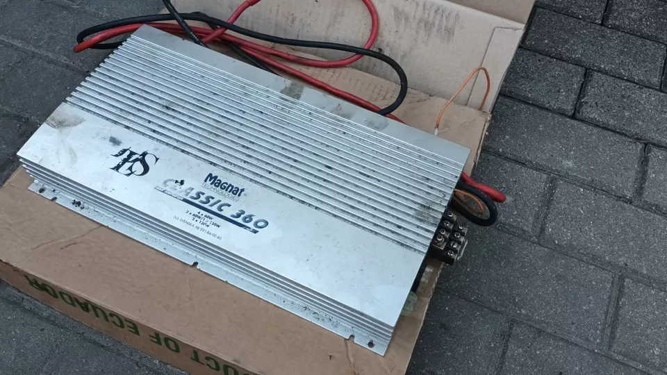 Amplificador coche Magnat Classic 360 4x 60 vatios Foto 2 de 4