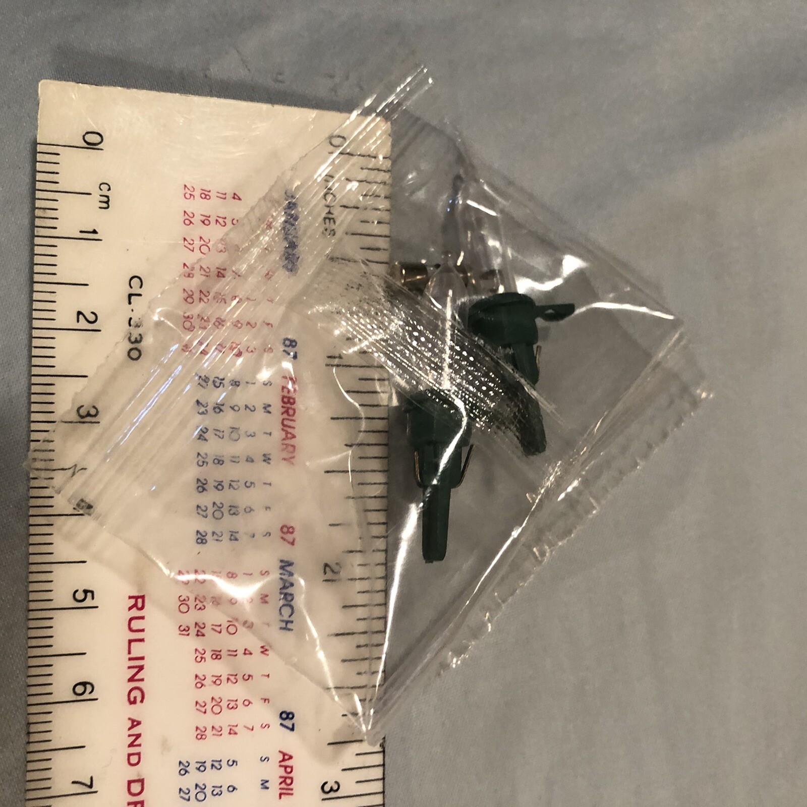 2 clear/green Christmas tree string light replacement bulbs & 3 Amps