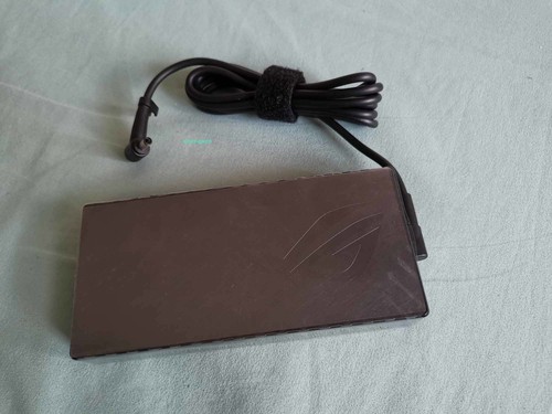 4.5MM PLUG ORIGINAL 20V 7.5A 150W ADAPTER FIT ASUS ZENBOOK PRO 17 UM6702RC-DS94T - Picture 7 of 8