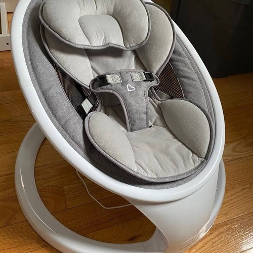 Munchkin Bluetooth Enabled Lightweight Baby Swing with Natural Sway in 5 Speeds - Picture 2 of 2